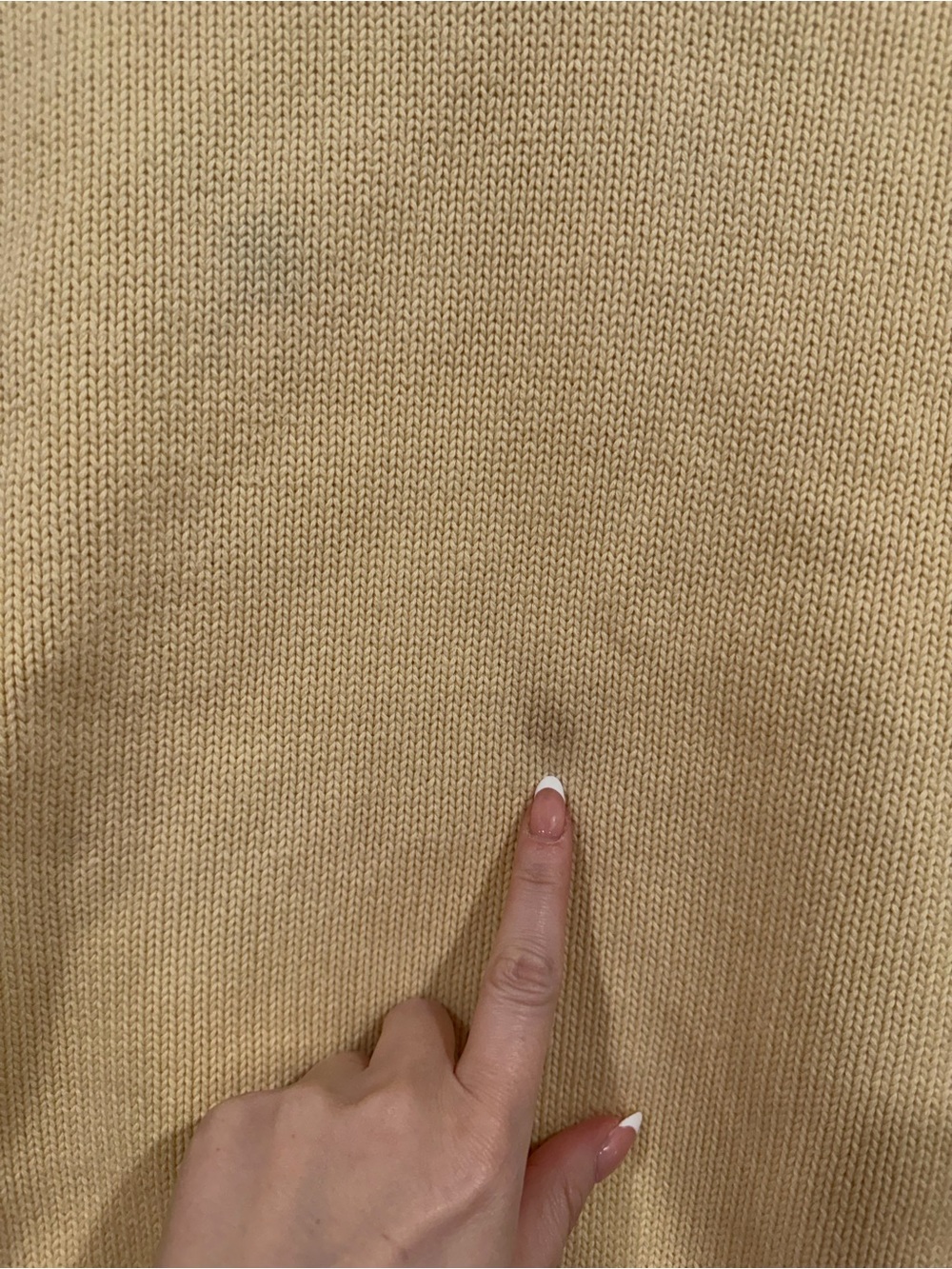 Lands' End Men's V-Neck Sweater Vest in Soft Yellow - Picture 2 of 9